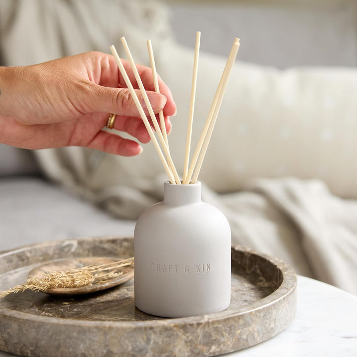 Earthenware Reed Diffuser - Dark Rose & Amber